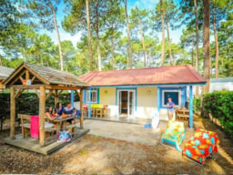 Mietunterkunft - Chalet Bois 6P - Camping Le Vieux Port Resort & Spa