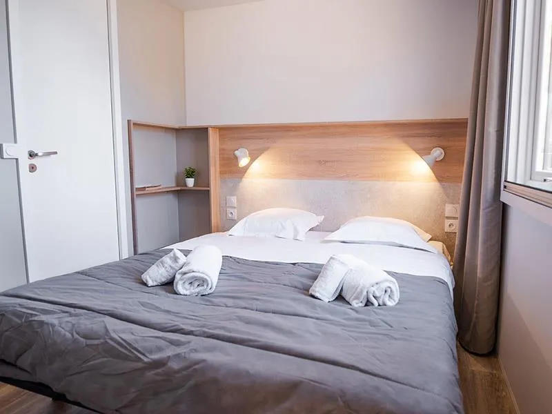 Lodge Premium Jacuzzi 6P