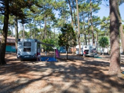 Stellplatz - Stellplatz Standard 2/6P - Camping Le Vieux Port Resort & Spa
