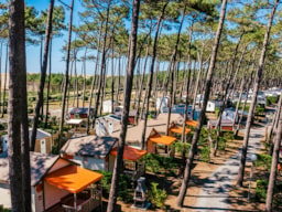 Camping Le Vieux Port Resort & Spa - image n°12 - Roulottes
