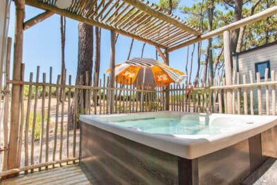 Lodge PREMIUM Dune & Jacuzzi 6P