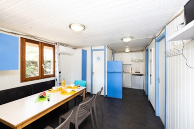 Wooden Chalet 6P