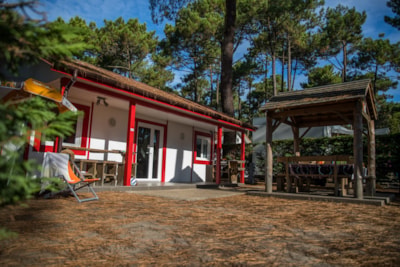 Wooden Chalet 6P