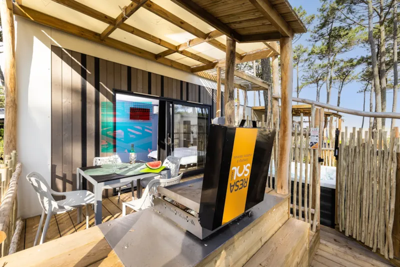 Lodge Premium Jacuzzi 2/3P