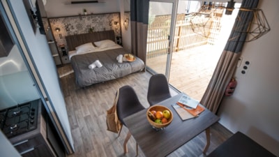 Lodge PREMIUM Jacuzzi 2/3P