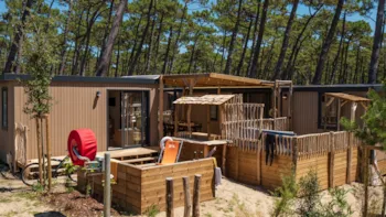 Mietunterkunft - Cottage Suite Premium - Jacuzzi® 8P - Camping Le Vieux Port Resort & Spa