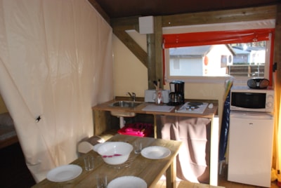 RESASOL tent 4/5P - Animals allowed