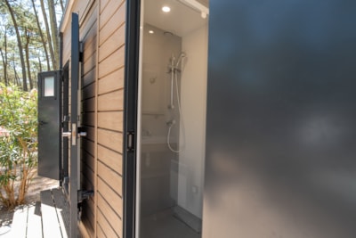 VIP Pitch 150 & Jacuzzi 2/6P