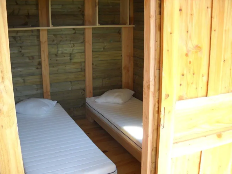 Cabane Châtaigner 23 M² (2 Chambres) Sans Sanitaire