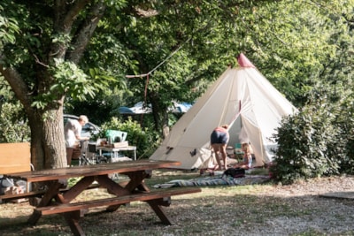 Comfort Package (1 tent, caravan or motorhome / 1 car / electricity 10A)