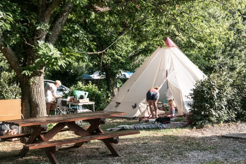 Forfait Nature (1 Tente, Caravane Ou Camping-Car / 1 Voiture)