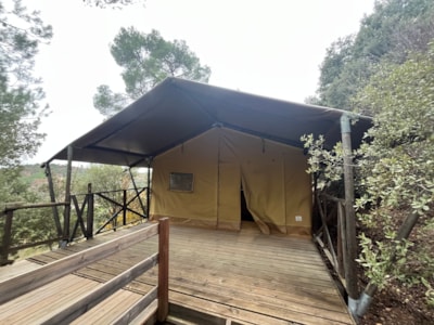 Lodge tent with bathroom facilities SAINT JEAN