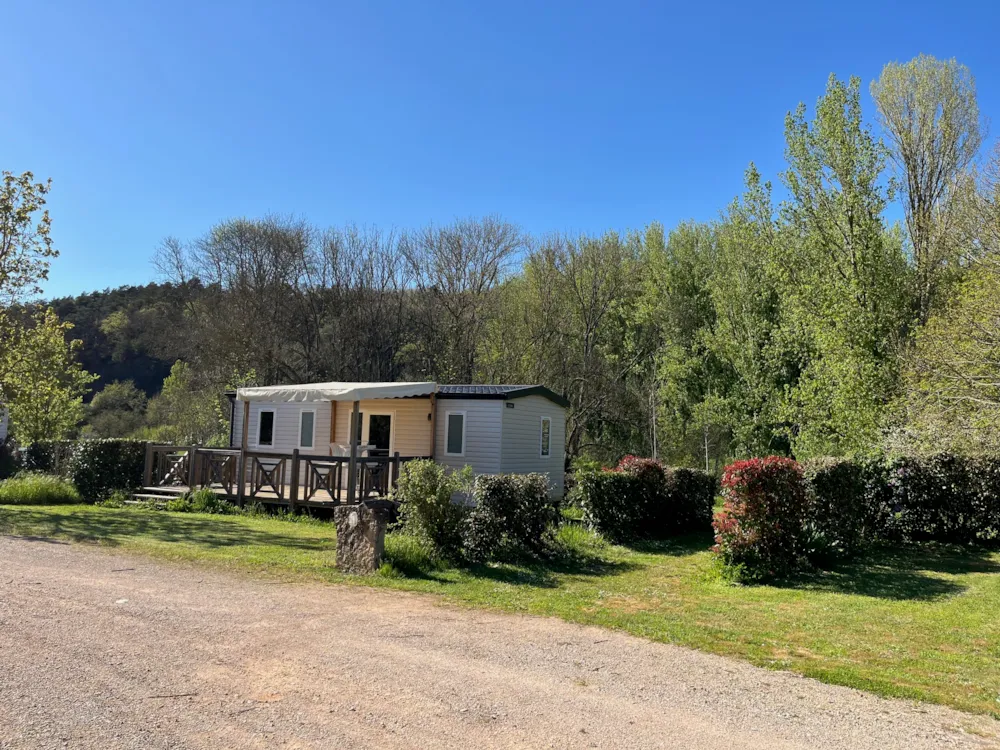 Location - Mobil Home L'aigoual Premium 33M² (3 Chambres) + Terrasse Semi-Couverte 18M² + Tv + Lv + Clim - Camping La Dourbie