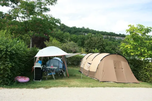 Stellplatz - Pauschale: Stellplatz + Wagen + Zelt/Wohnwagen/Wohnmobil/Strom - image n°7 - Camping  Le Vaugrais