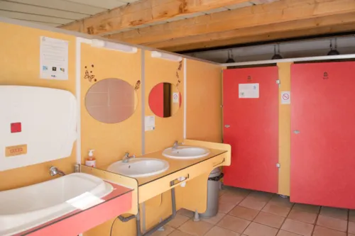 Stellplatz - Forfait Nature/ Ohne Strom : Stellplatz + Wagen + Zelt/Wohnwagen/Wohnmobil - image n°6 - Camping  Le Vaugrais