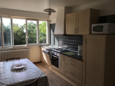 T4 (3 bedrooms, kitchen, living room with TV, balcony) — 1