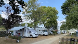 Parcela - Parcela Autocaravana + Electricidad - Camping Kost-Ar-Moor