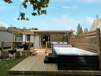 Mietunterkunft - Cottage Gartenseite Family Private Jacuzzi - Camping Kost-Ar-Moor