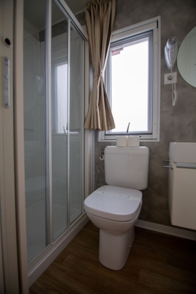 Mobile-home Deluxe Jacuzzi — 8