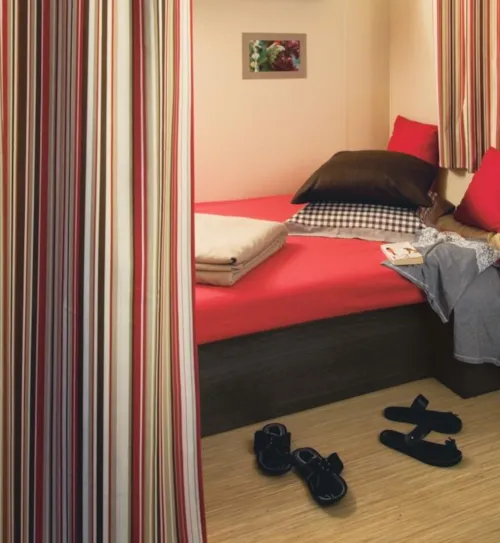 Location - Résidence O'hara 20M² Grand Confort Tv (1 Chambre)+ Terrasse En Bois Couverte+ Clim - image n°4 - Camping le Pontet - ARDECHE