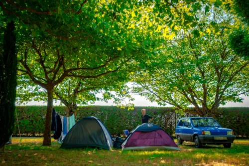 Emplacement - Forfait Emplacement Pour Tente, Caravane Ou Camping Car + 1 Voiture - image n°7 - Camping le Pontet - ARDECHE