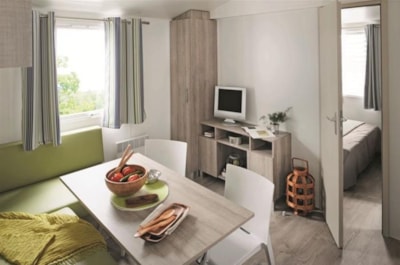 Mobile-home Sunny 27m² CONFORT+ - 2 bedrooms + sheltered terrace + TV — 2