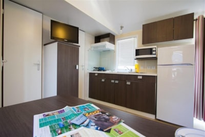 Mobile-home Family 29m² COMFORT - 3 bedrooms + sheltered terrace + TV — 5