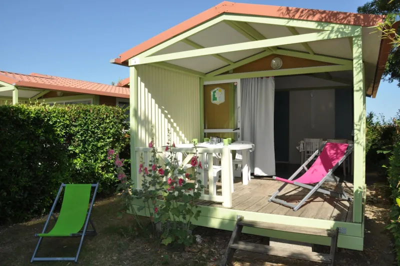 Chalet 25M² Confort - 2 Chambres + Terrasse Couverte + Tv