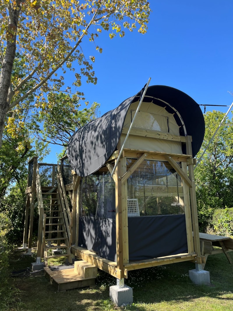 NIEUW // D'Tente DKbane 12m² INSOLITE - 1 kamer + terras (geen sanitair)