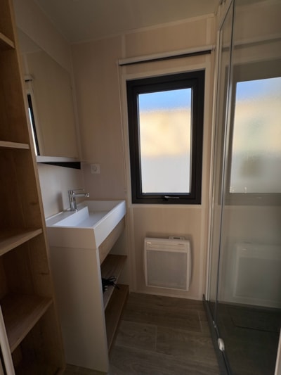 Palmy PREMIUM Mobile Home 24.5m² - 2 bedrooms + Covered Terrace + TV + Dishwasher + Air Conditioning — 6