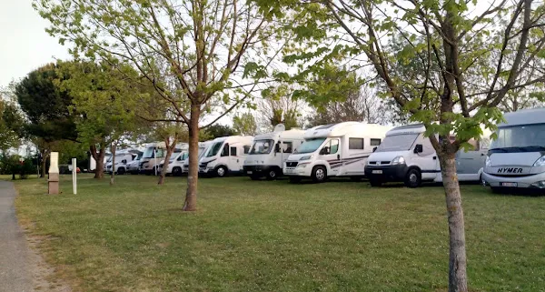 Emplacement - Forfait Confort Xl (1 Tente, Caravane Ou Camping-Car / 1 Voiture / Électricité 6A) - Flower Camping L'Abri-Côtier