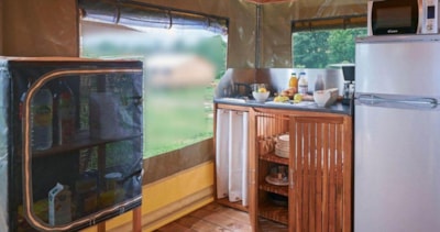 Canvas bungalow 2 bedrooms - without toilet blocks