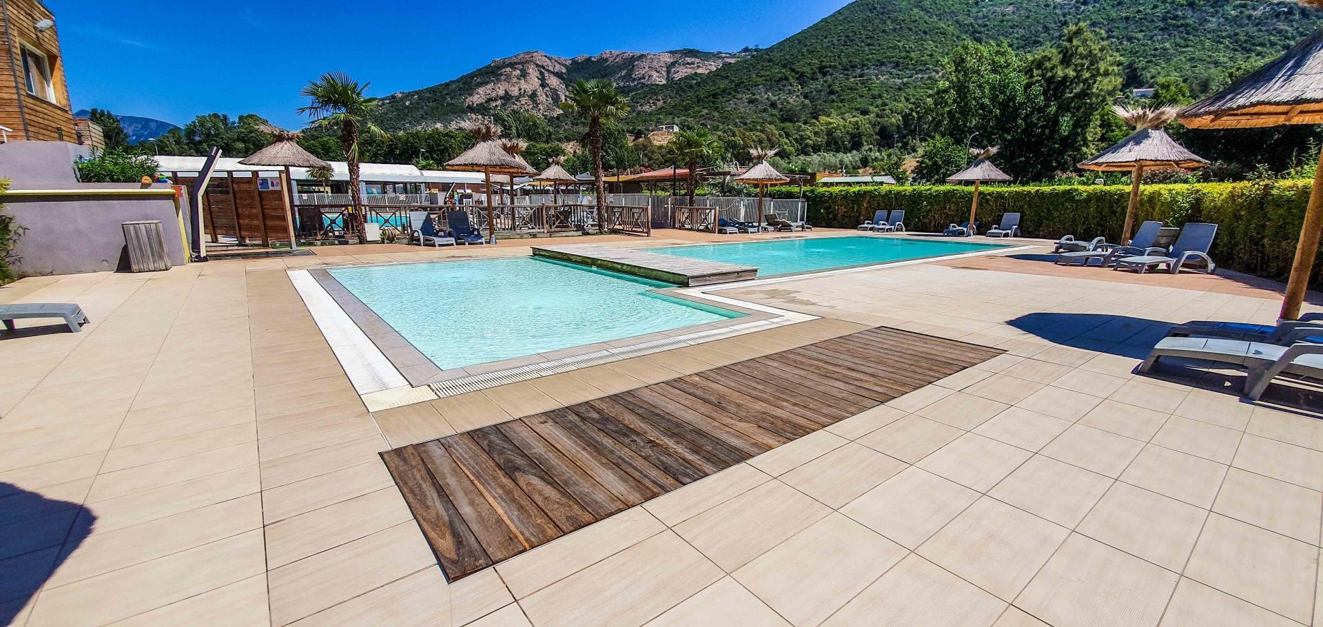 SAGONE RESORT — Photo 1
