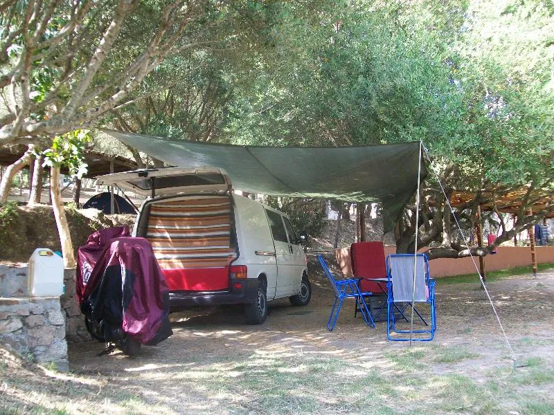 Emplacements Camper - Caravane + Voiture Inclus - Aircamping, 2 Personnes Incluses