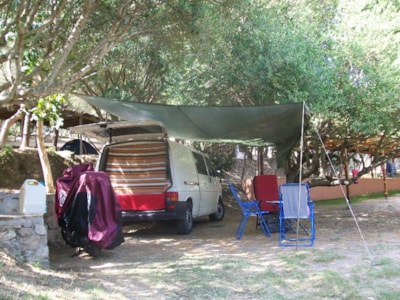 Camper pitches - Caravan+car included - AIRCAMPING, including 2 people — 3