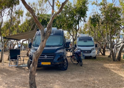 Camper pitches - Caravan+car included - AIRCAMPING, including 2 people — 10