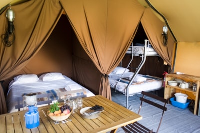 Canadian tent II