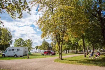 Kampeerplaats(en) - Standplaats Zonder Elektriciteit - Camping Bel Air Village Camping Le Brabois