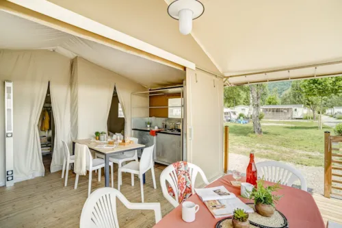 Location - Lodge 2 Chambres *** - image n°3 - Camping Sandaya La Nublière