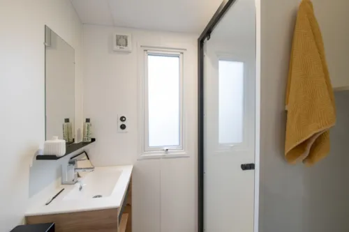 Huuraccommodatie(s) - Cottage Edelweiss 3 Slaapkamers Premium - image n°8 - Camping Sandaya La Nublière