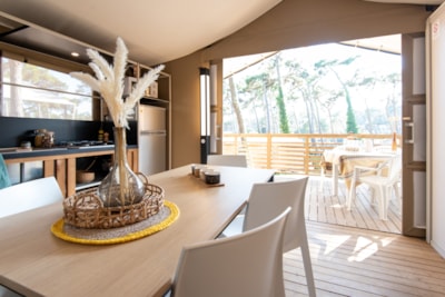 Lodge Fidji / D — 2