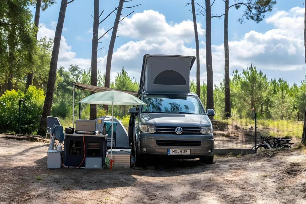 Emplacement - Emplacement Grand Confort Avec Électricité / D - Camping Club Les Tourterelles - MS Vacances