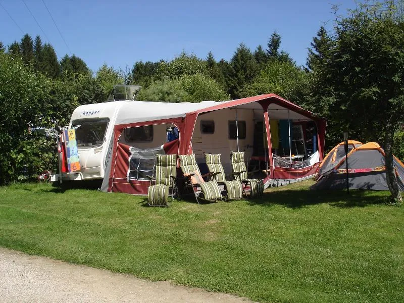 Emplacement Grand Confort Xl 120-150 M² (Branchement Eau + Assainissement + Electrique 10 Amp)