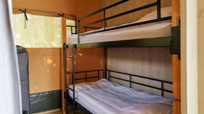 Safari Tent 35 m² with wooden terrace 2/5 pers - without sanitary facilities — 5