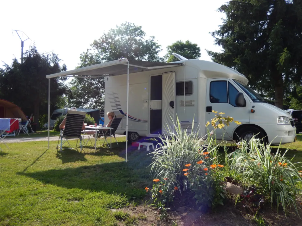 Stellplatz - Acsi Card / Anwb Camping Key / Détente Sites Et Paysages Camping Pitch - Au Clos de la Chaume Sites et Paysages