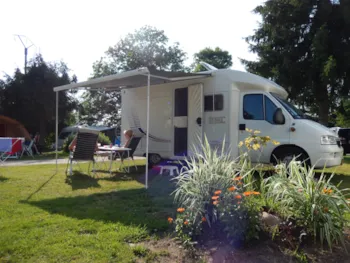 Stellplatz - Acsi Card / Anwb Camping Key / Détente Sites Et Paysages Camping Pitch - Au Clos de la Chaume Sites et Paysages