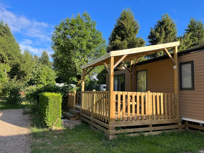 Bungalow Chêne 28 m² avec terrasse bois semi-couverte