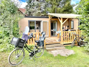 Mietunterkunft - Bungalow Chêne 28 M² With Semi-Covered Wooden Terrace - Au Clos de la Chaume Sites et Paysages