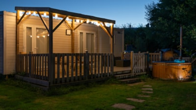 Bungalow ZEN 30 m² with NORDIC BATH and semi-covered wooden terrace — 3