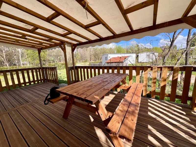 Bungalow Peuplier 28 M² Avec Terrasse Bois Semi-Couverte